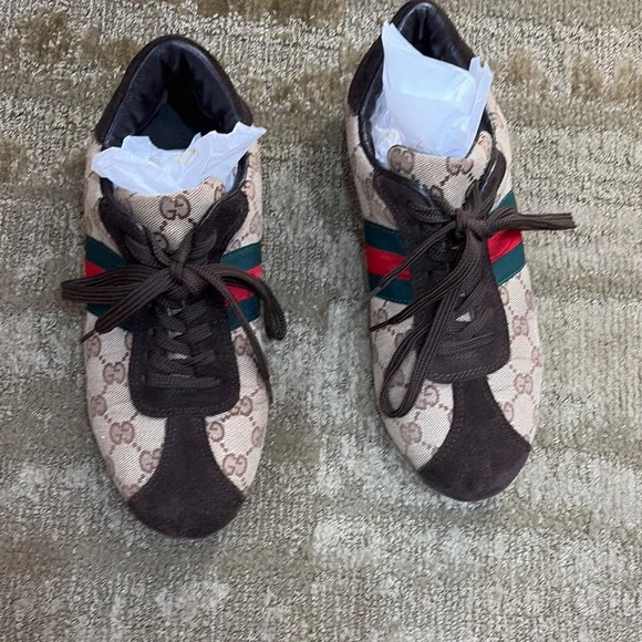 Gucci | Shoes | Gucci Beige Monogram Sneakers With Red And  display picture 1